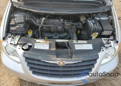 2006 Chrysler Town & Country z USA, uszkodzony, nr VIN 1A4GP45R96B502375